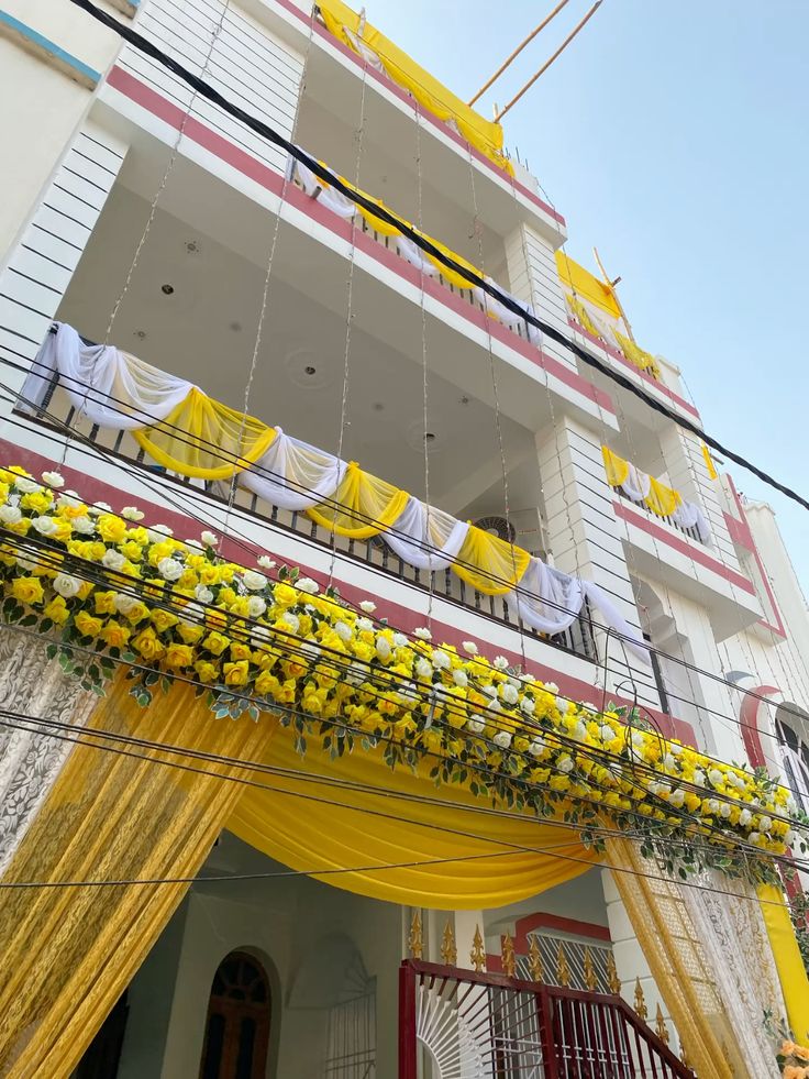 Luxury Exterior Bungalow Decor & Event Setup - Preview 11