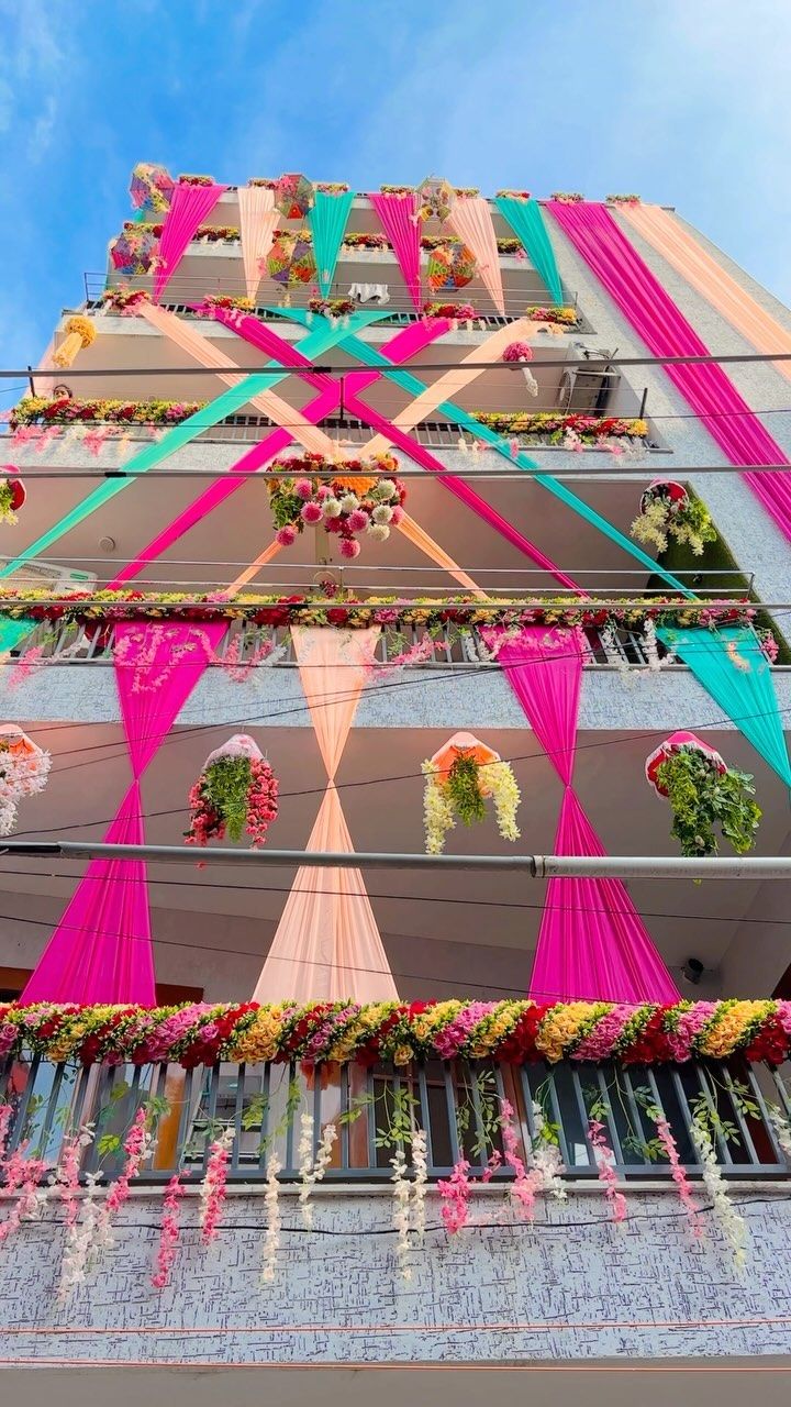 Luxury Exterior Bungalow Decor & Event Setup - Preview 13